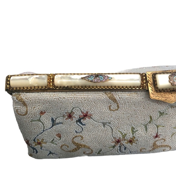 VINTAGE DOFAN MADE IN FRANCE BEADED CLUTCH - Picture 8 of 16